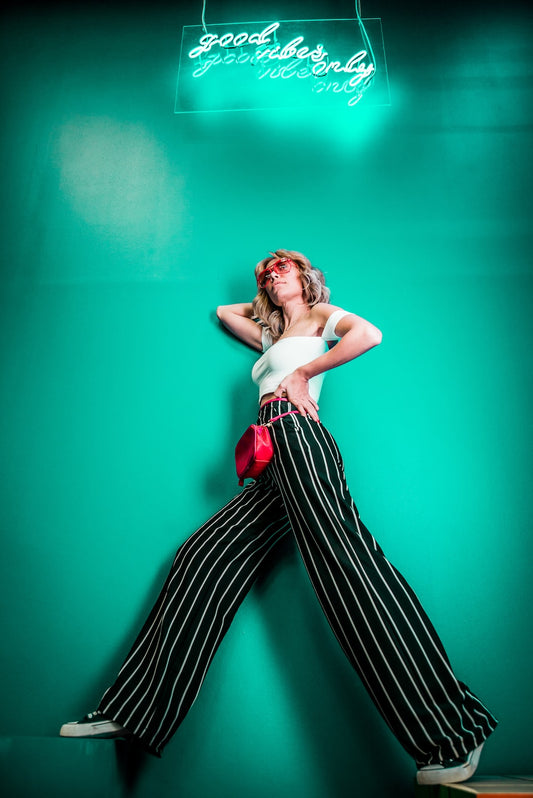 Synthwave Fashion Trends: Embrace the Retro Futuristic Vibes